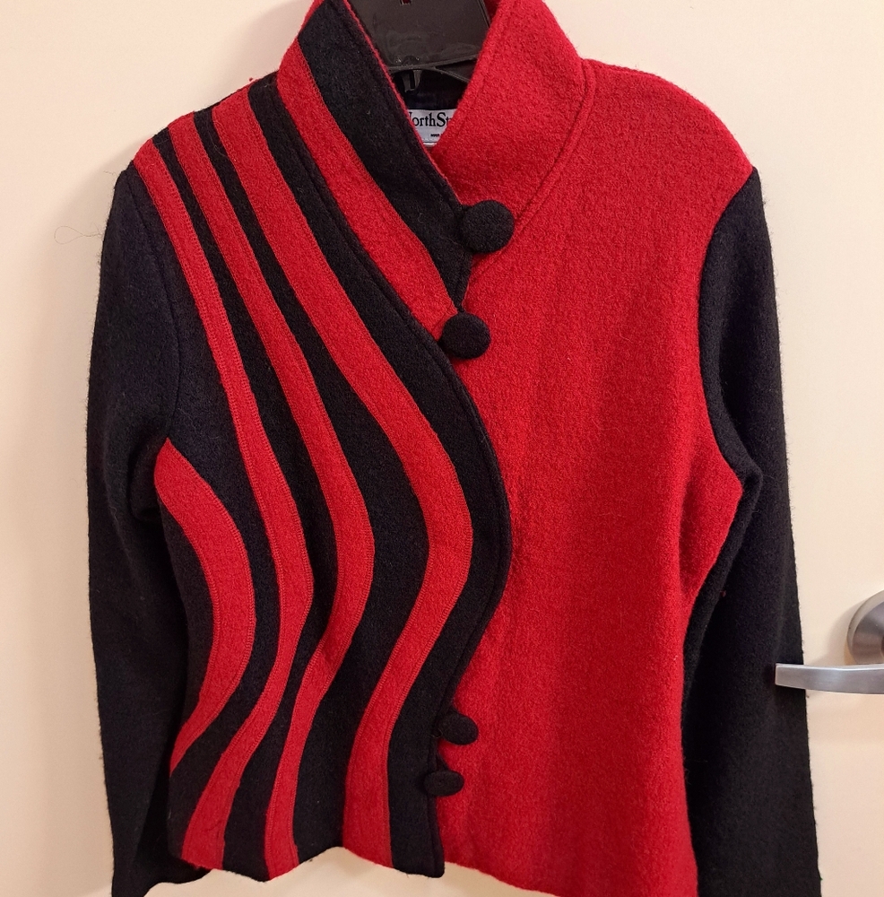 NORTHSTYLE FLATTERING LINES BOILED WOOL JACKET BLACK/RED M - Picture 2 of 4